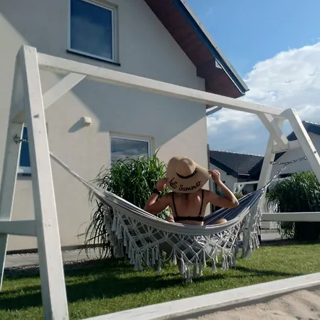 Akacjowy Zakatek Leba Hébergement de vacances Nowecin