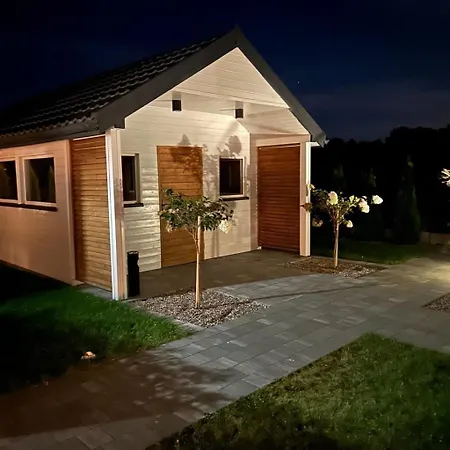 Akacjowy Zakatek Leba *