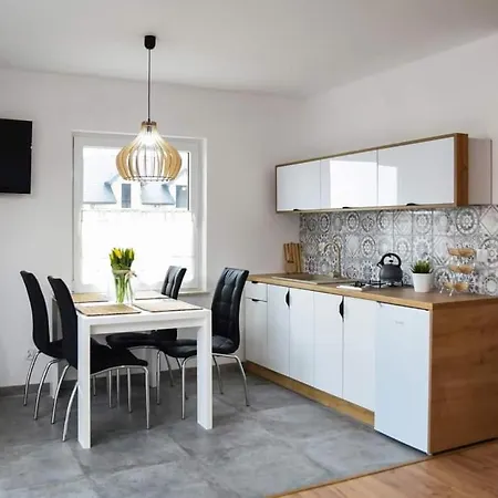 Akacjowy Zakatek Leba *