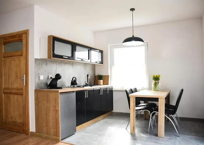 Akacjowy Zakatek Leba