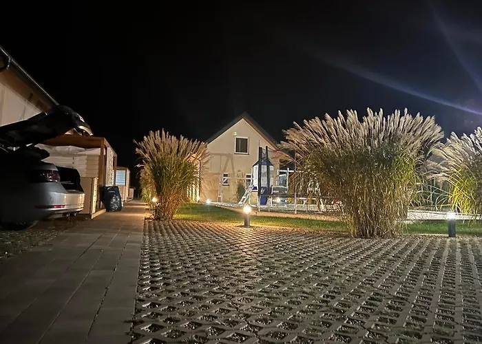 Akacjowy Zakatek Leba