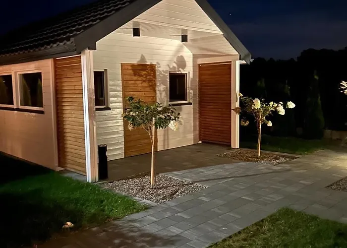 Akacjowy Zakatek Leba *